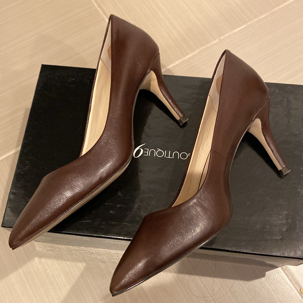 Boutique 9 Brown Pumps - Picture 3 of 8